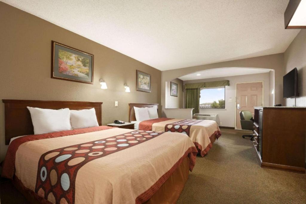 Super 8 By Wyndham Baton Rouge/I-12 Hotel Eksteriør billede