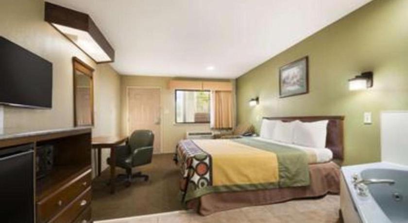 Super 8 By Wyndham Baton Rouge/I-12 Hotel Eksteriør billede